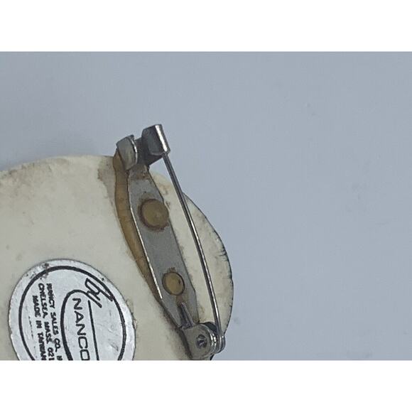 Vintage NANCO Face Mask Pin 1970s Kabuki mask Chelsea Mass - Picture 10 of 12